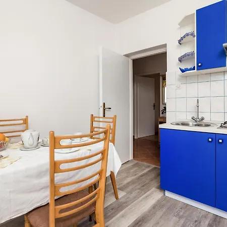 Awesome In Apartmán Supetarska Draga