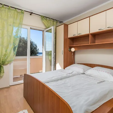 Awesome In Apartmán Supetarska Draga
