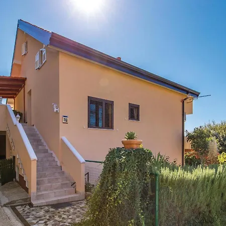 Awesome In Apartmán Supetarska Draga